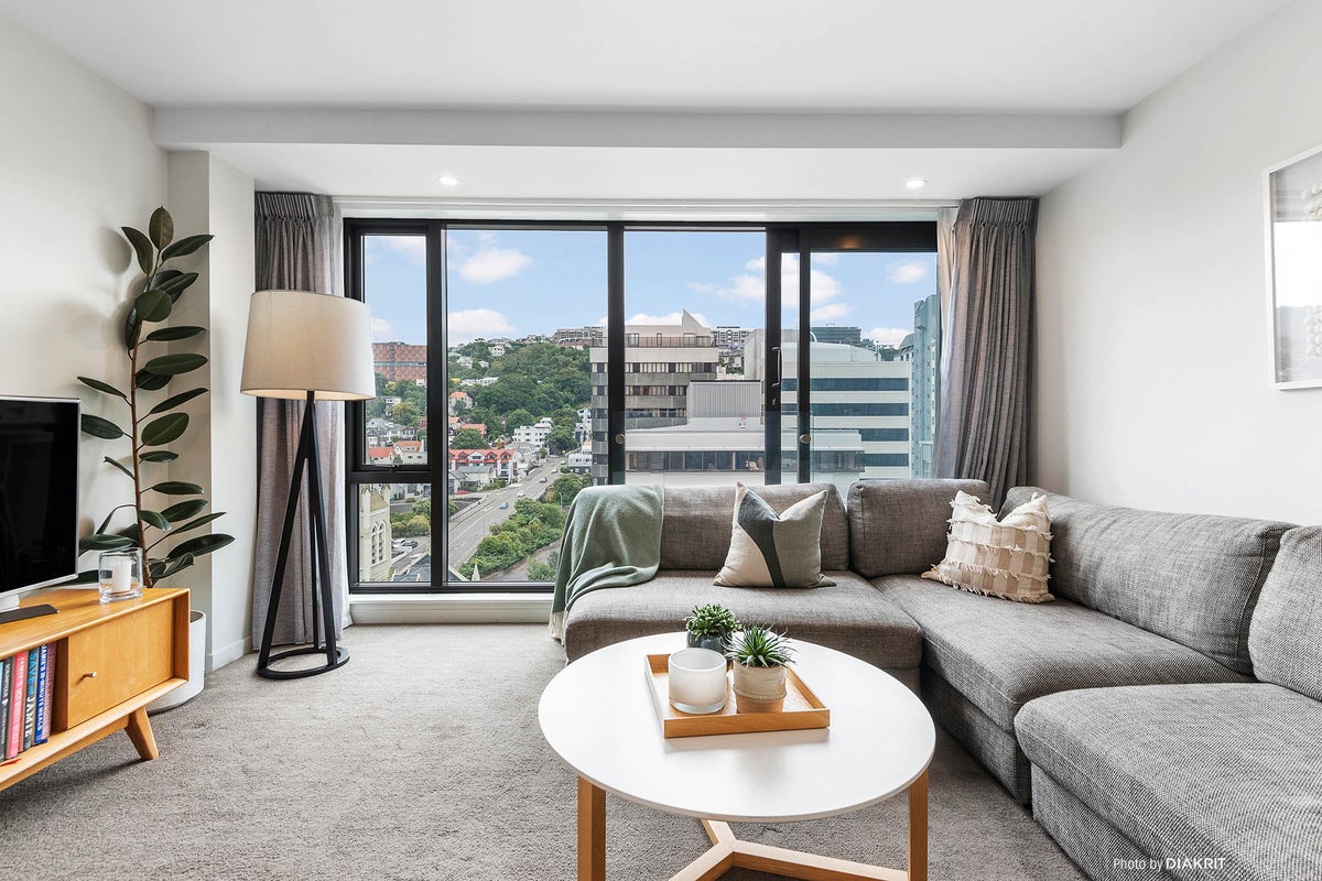 1004/166 Victoria Street, Te Aro, Wellington - Carousel 1