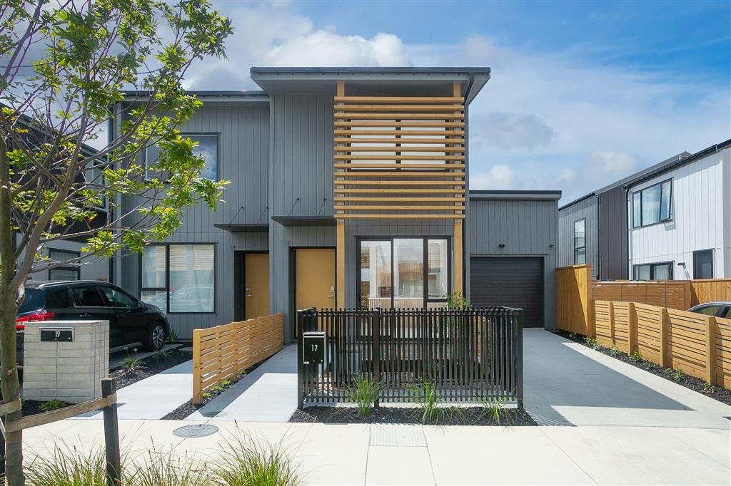 17 Pukewhero Rise, Westgate, Auckland - Carousel 1