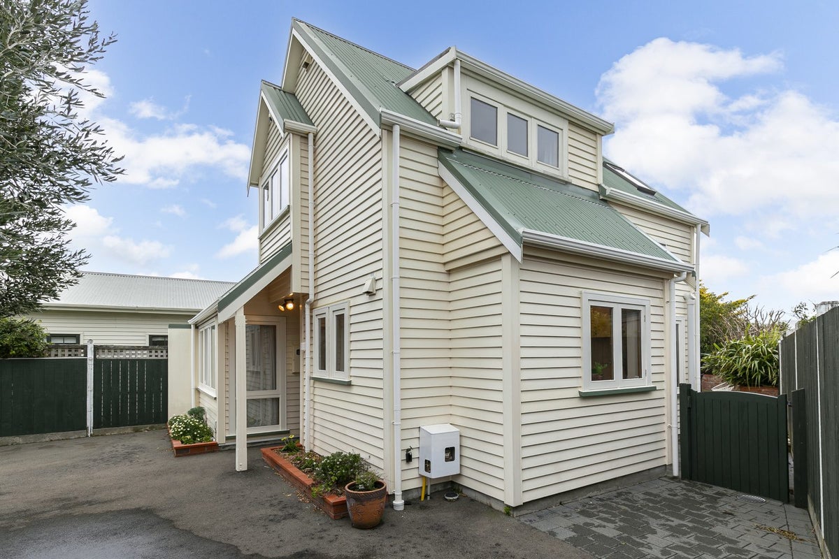 63 Ellesmere Avenue, Miramar, Wellington - Carousel 1