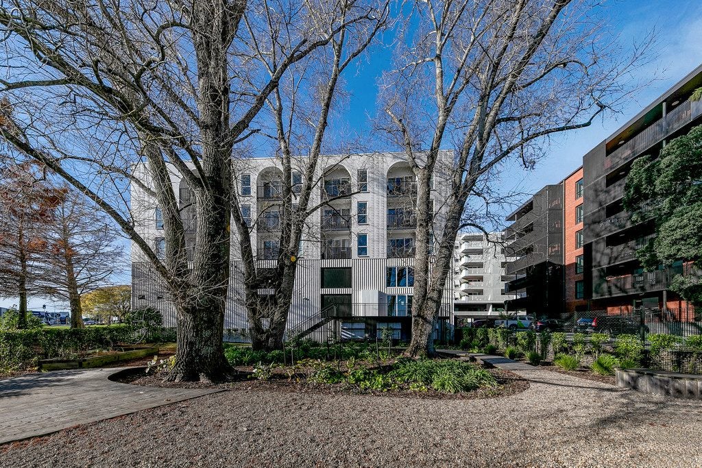 502/1817A Great North Road, Avondale, Auckland City, Auckland - Carousel 2