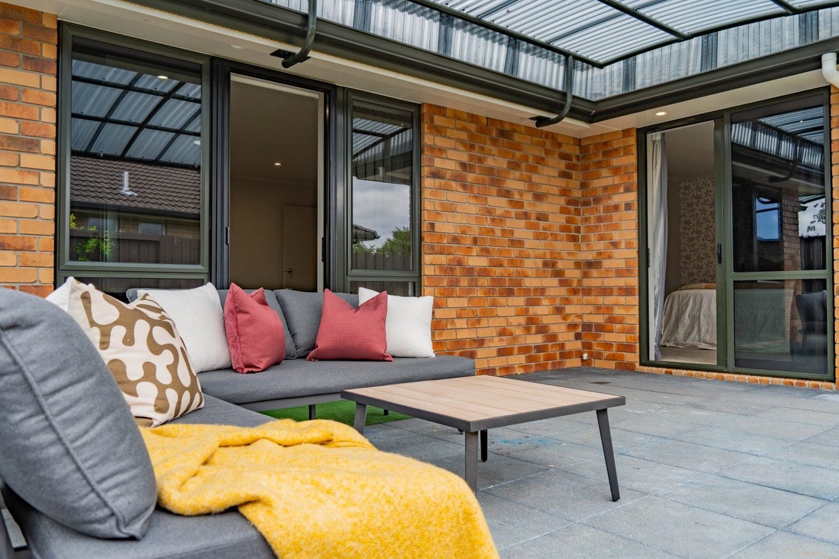 10 Kinder Place, Ngongotaha, Rotorua - Carousel 2