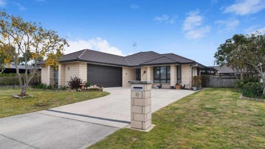 42 Pengover Avenue, Leamington, Cambridge - Carousel 1