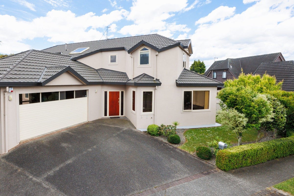 9 Balmoral Drive, Terrace End, Palmerston North - Carousel 21