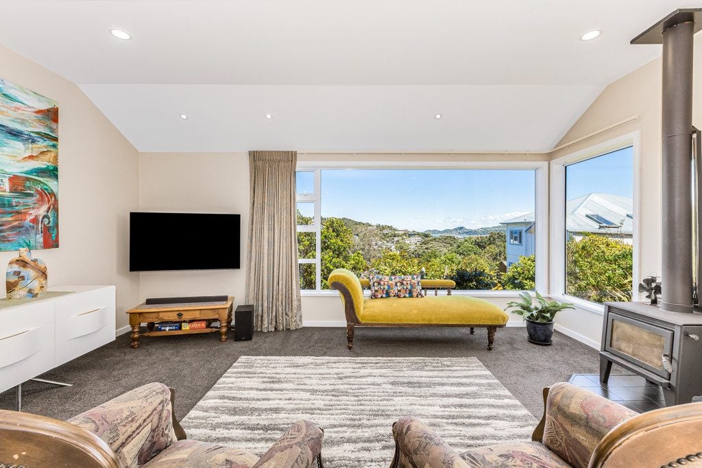 33A Nevay Road, Miramar, Wellington - Carousel 2