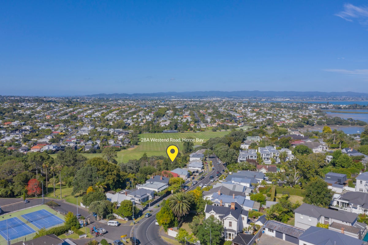 28A West End Road, Herne Bay, Auckland - Carousel 1
