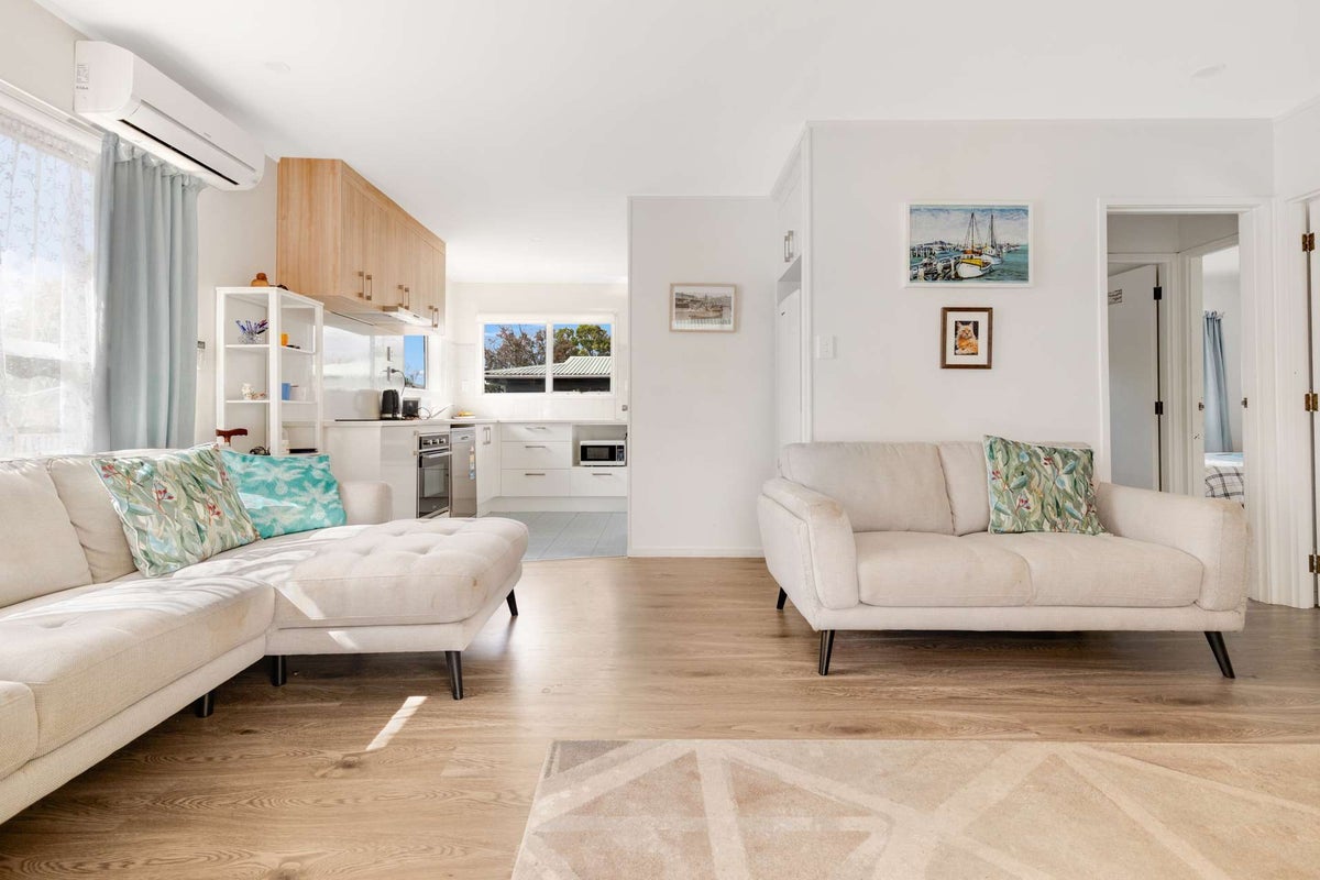 3/54 Lynwood Road, New Lynn, Waitakere City, Auckland - Carousel 2