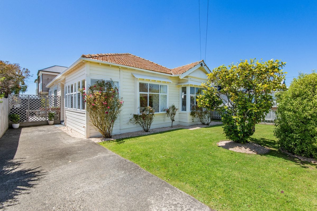 15 West Avenue, Saint Clair, Dunedin - Carousel 22