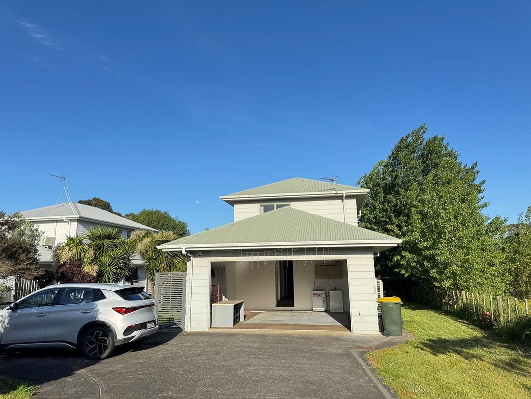 518A Great South Road, Rosehill, Papakura - Carousel 1