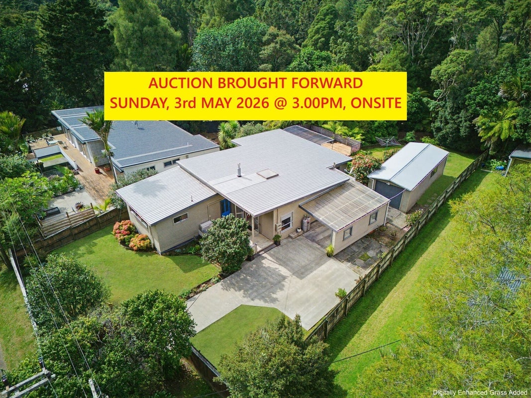 21 Sylvan Valley Avenue, Titirangi, Auckland - Carousel 1