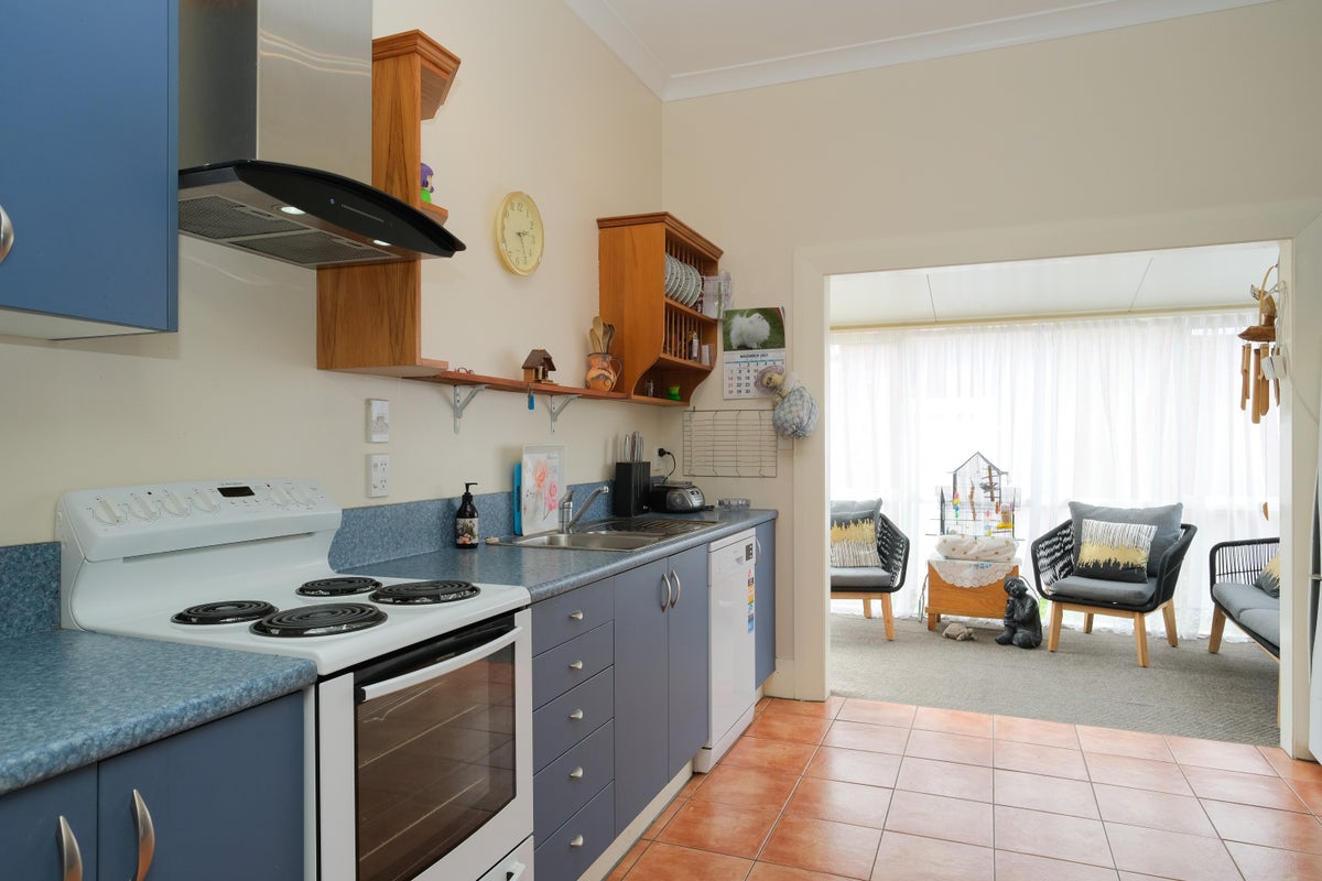 45 Ings Avenue, Saint Clair, Dunedin - Carousel 2
