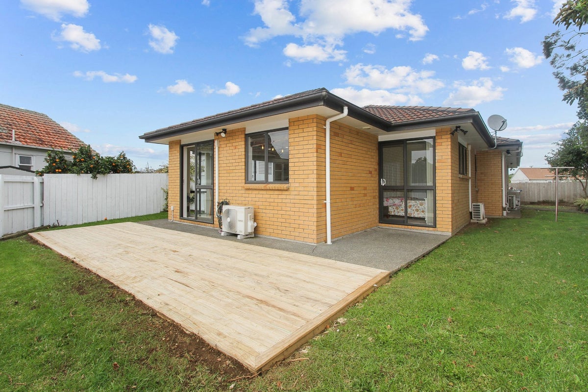 8 Fletcher Street, Wesley, Auckland - Carousel 2