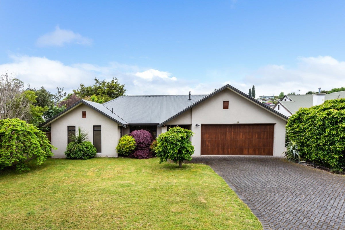 26 Kurupae Road, Hilltop, Taupo - Carousel 2