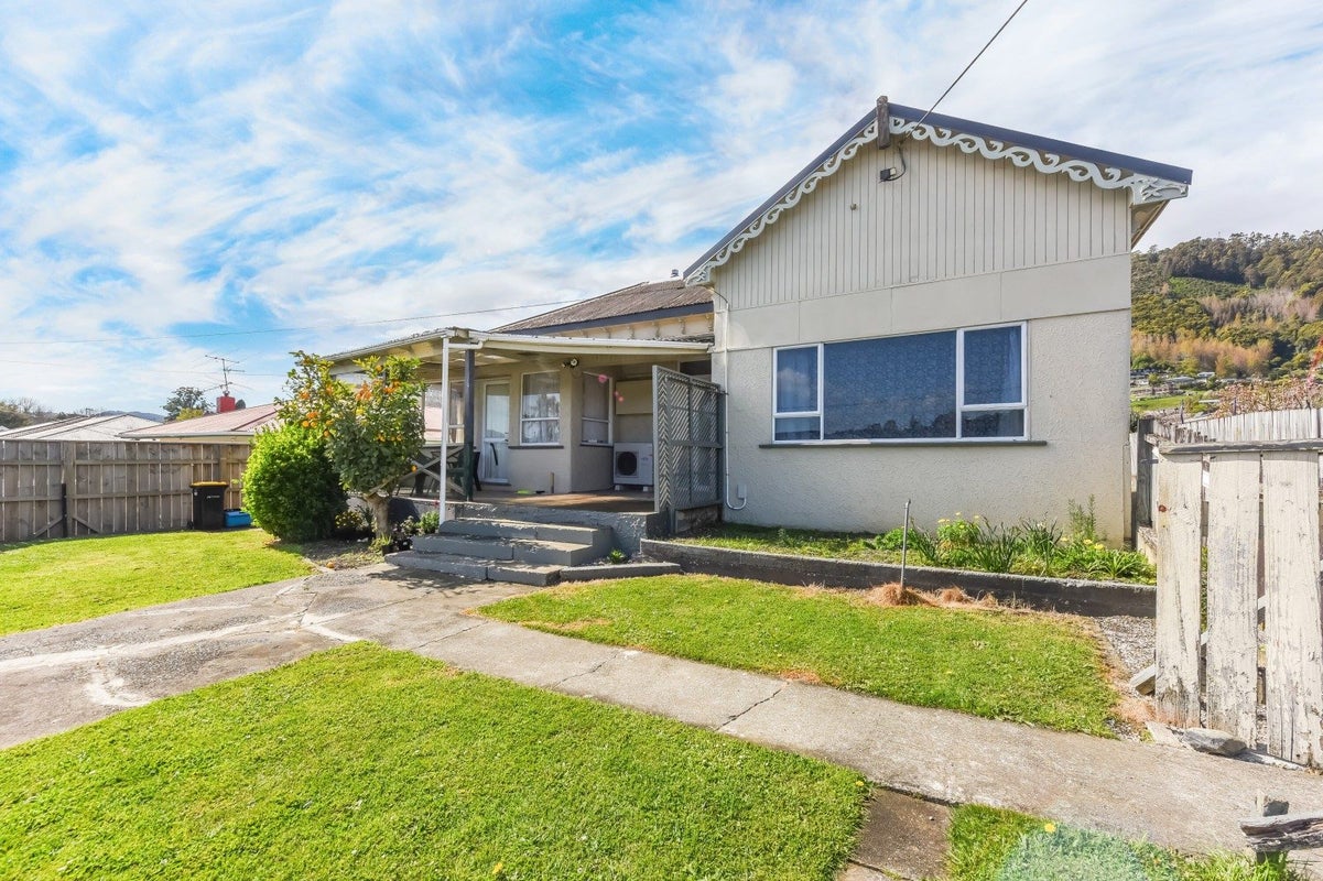 1/85 Tipahi Street, Nelson South, Nelson - Carousel 1