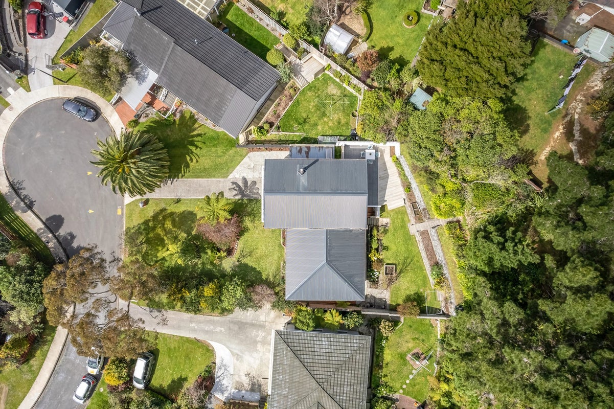 12 Glenrae Grove, Silverstream, Upper Hutt - Carousel 26