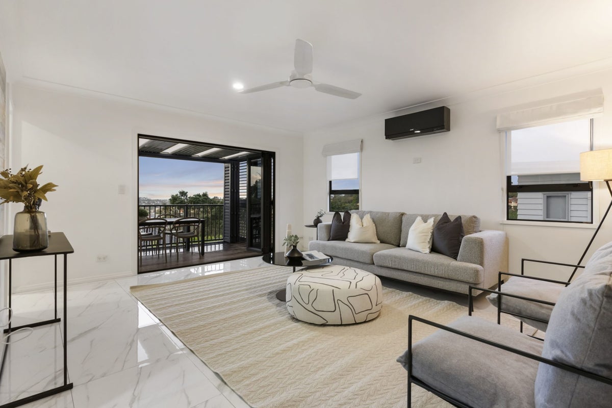 589E East Coast Road, Browns Bay, Auckland - Carousel 2