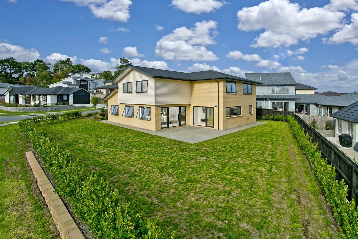 23 Corricvale Way, Northcross, Auckland - Carousel 2