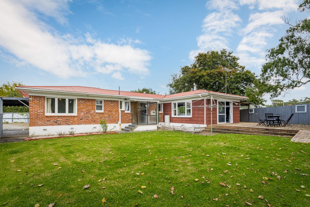 71 Hallberry Road, Mangere East, Auckland - Carousel 2
