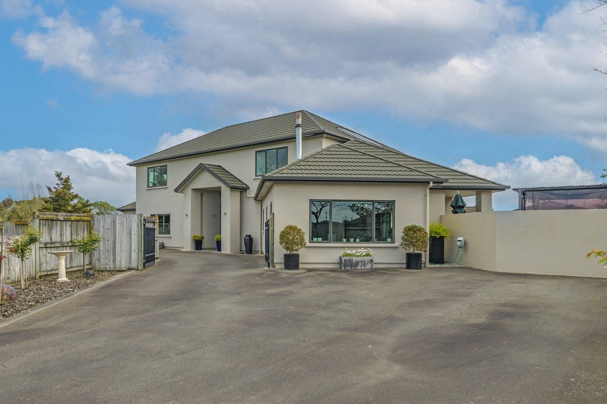 6 Banksia Grove, Milson, Palmerston North - Carousel 24