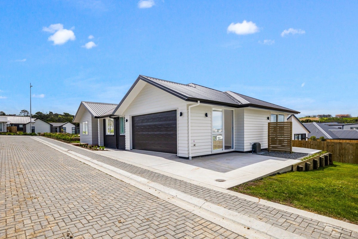 95 Glenvar Ridge Road, Long Bay, Auckland - Carousel 1