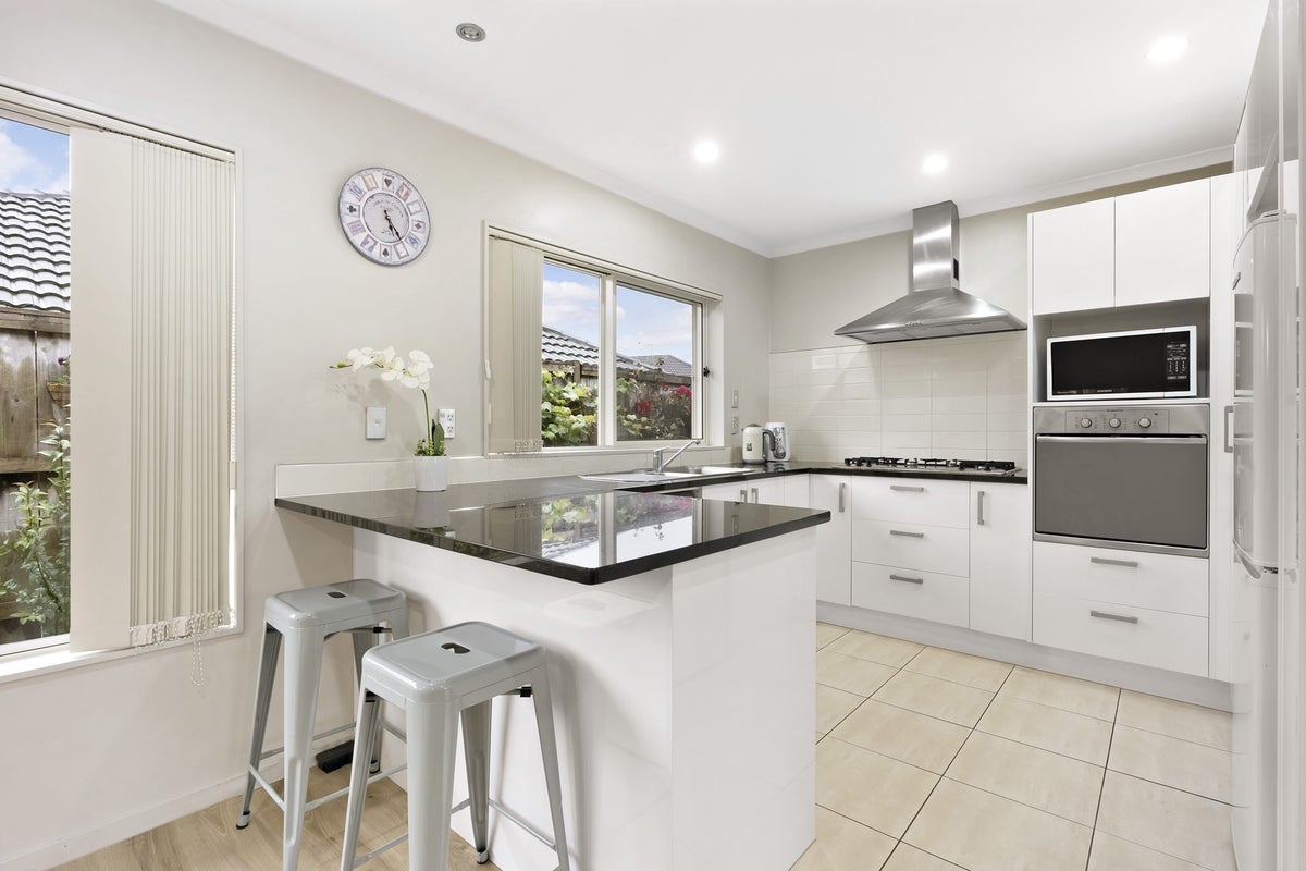 13 Tsar Court, Flat Bush, Auckland - Carousel 14