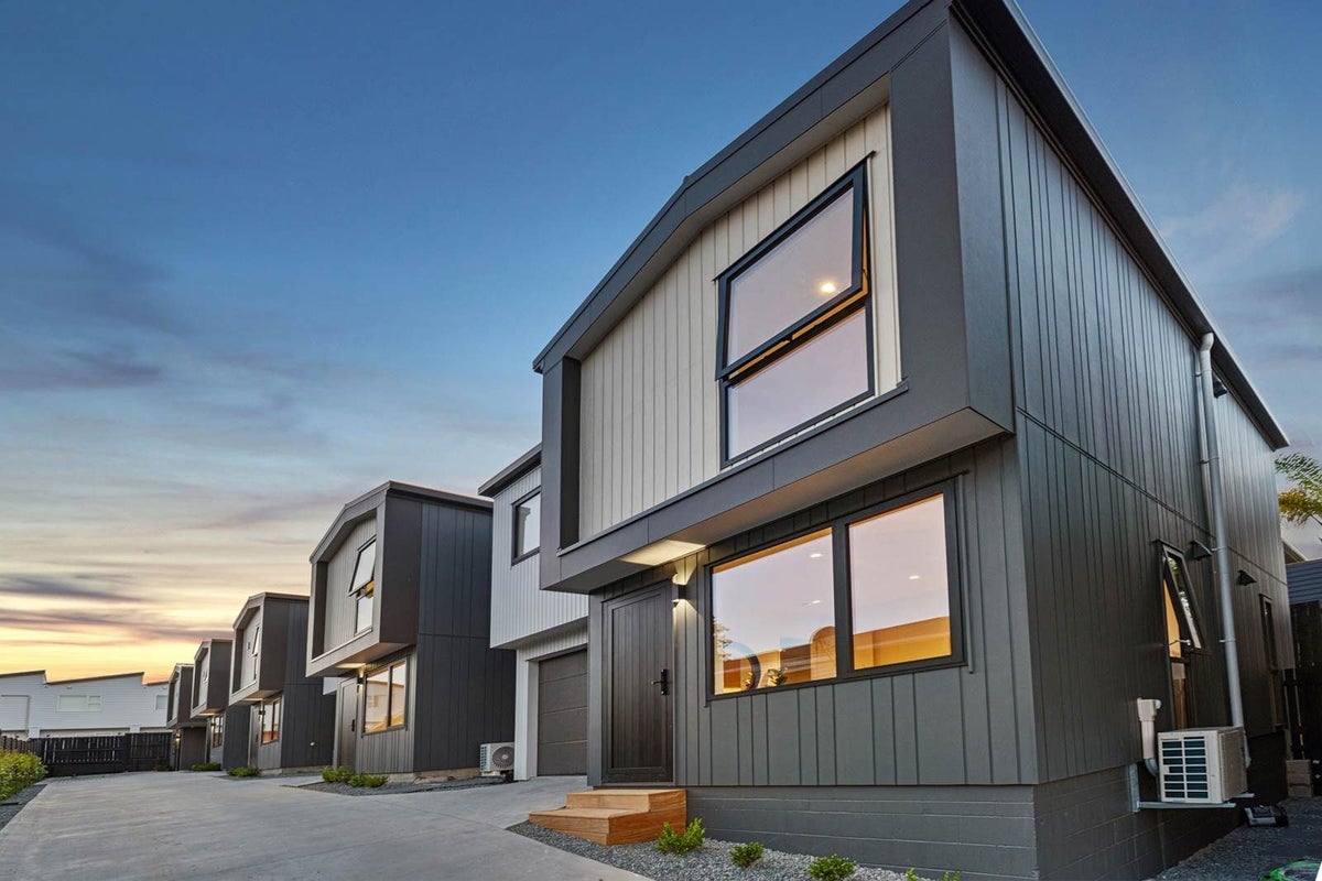 9F O'Donn Avenue, Beach Haven, Auckland - Carousel 1
