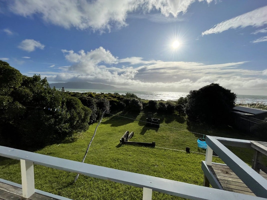25 Oratia Street, Waikanae Beach, Waikanae - Carousel 15