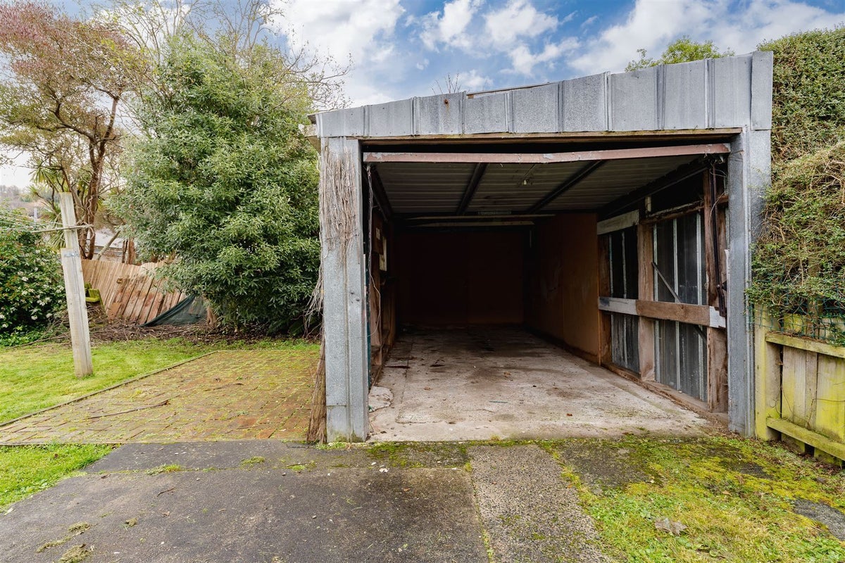 373 North Road, North East Valley, Dunedin - Carousel 15