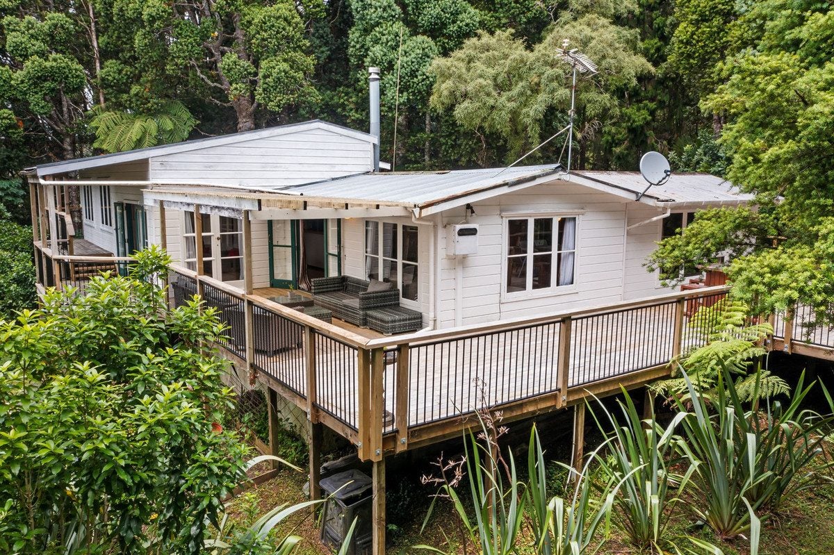 130 Opanuku Road, Henderson Valley, Auckland - Carousel 1