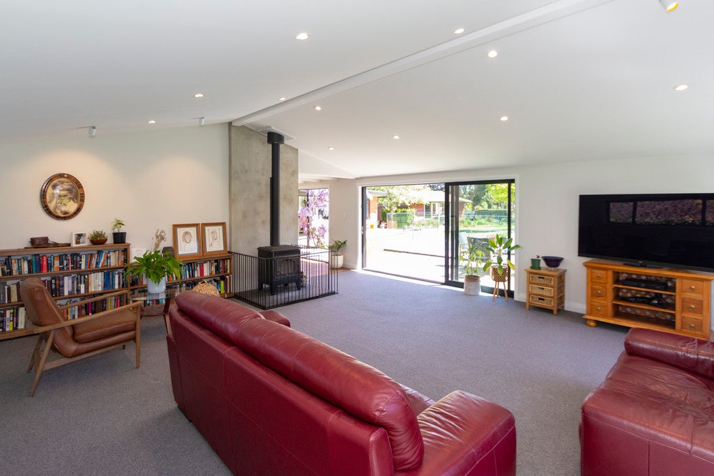 2 Kelk Road, Waiareka Junction, Oamaru - Carousel 22