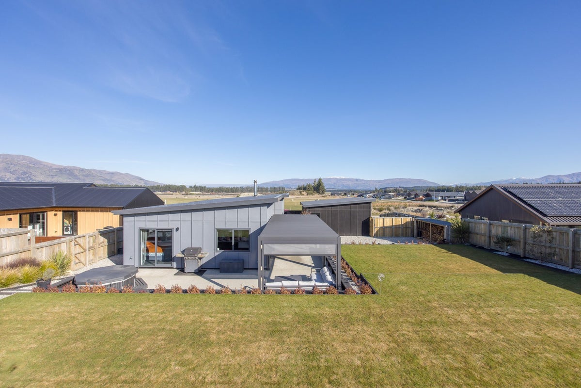 41 Timsfield Drive, Wanaka - Carousel 2