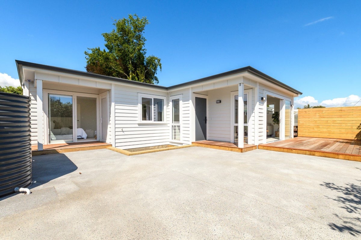 181A Pillans Road, Otumoetai, Tauranga - Carousel 1