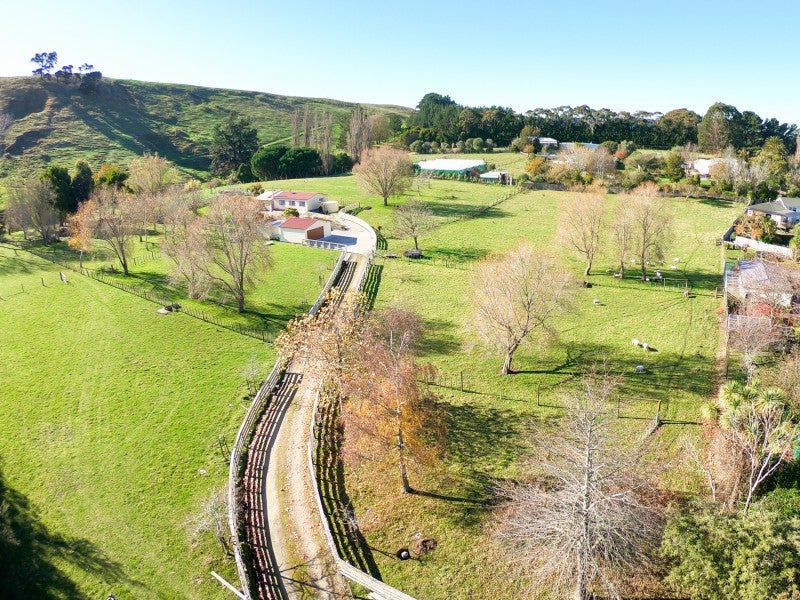 161A No 3 Line, Whanganui East, Whanganui - Carousel 1