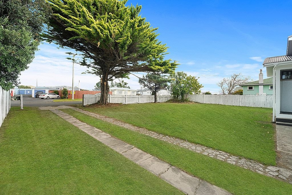 21 Scott Street, Elgin, Gisborne - Carousel 2