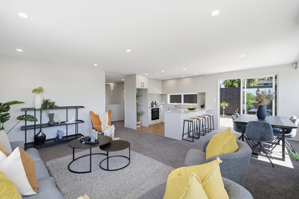 8 Winhall Rise, Remuera, Auckland - Carousel 2