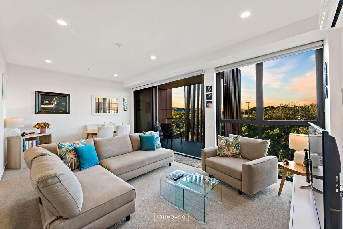 402/189 College Road, Stonefields, Auckland - Carousel 1