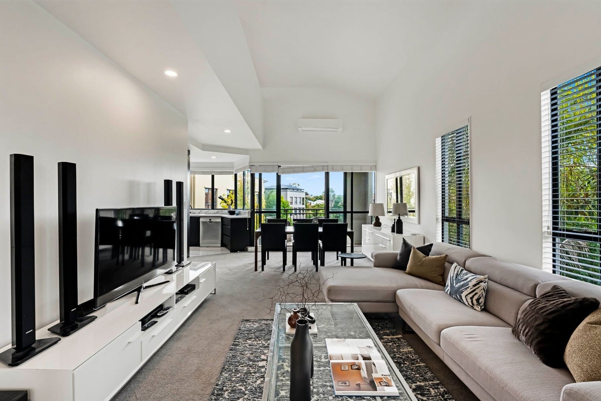 2A/1 Furneaux Way, Remuera, Auckland - Carousel 2