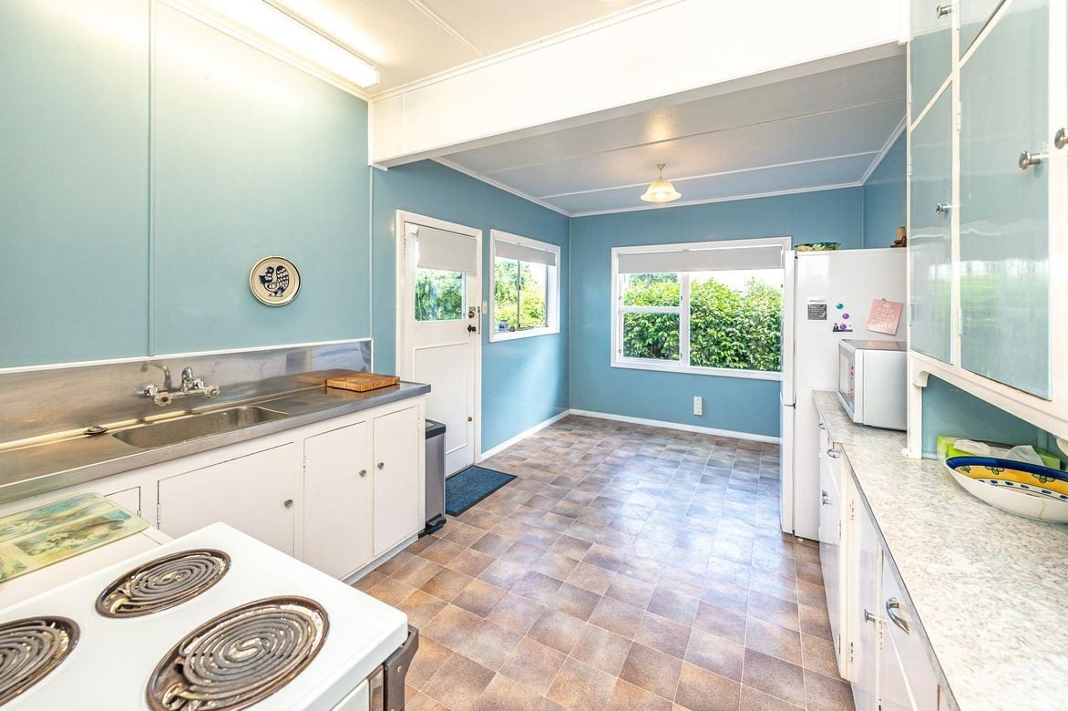 11 Gerse Street, Whanganui East, Whanganui - Carousel 2
