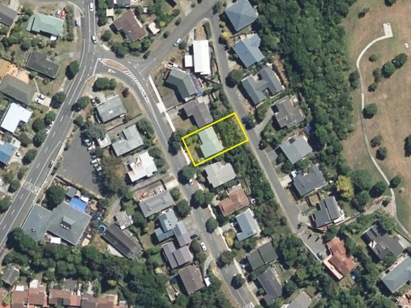 5 Ayton Drive, Whitby, Porirua - Carousel 21