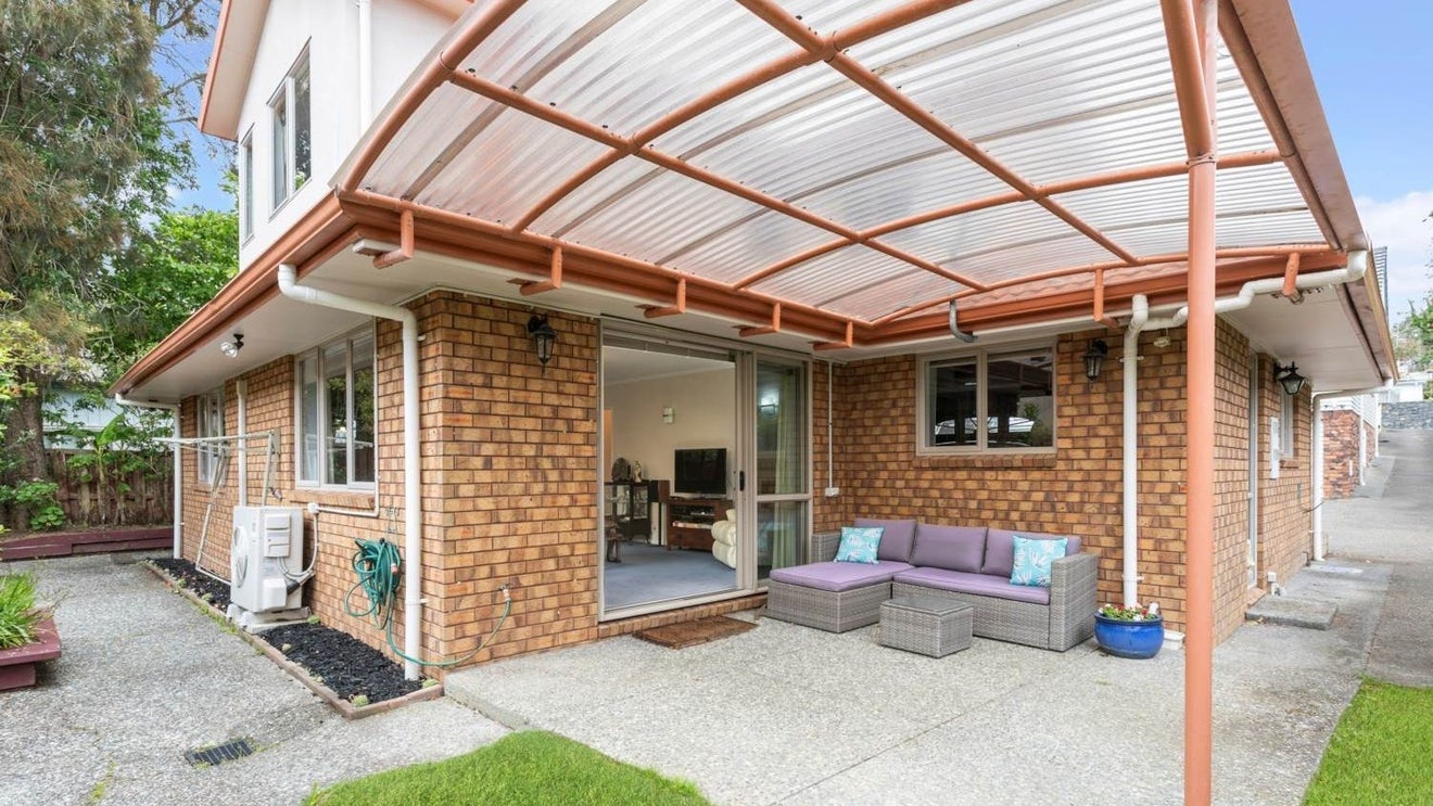 13A Louvain Avenue, Mount Roskill, Auckland - Carousel 1