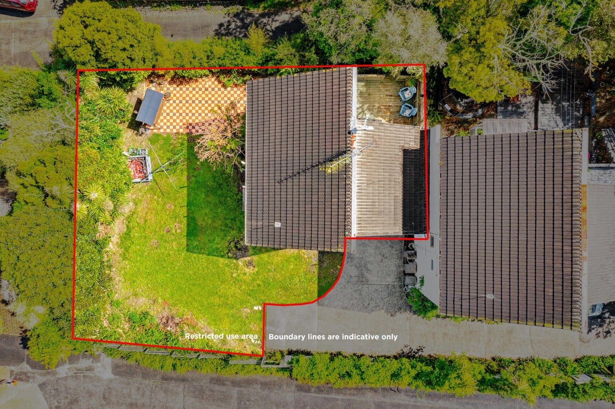 2/62 Waiau Street, Torbay, Auckland - Carousel 1