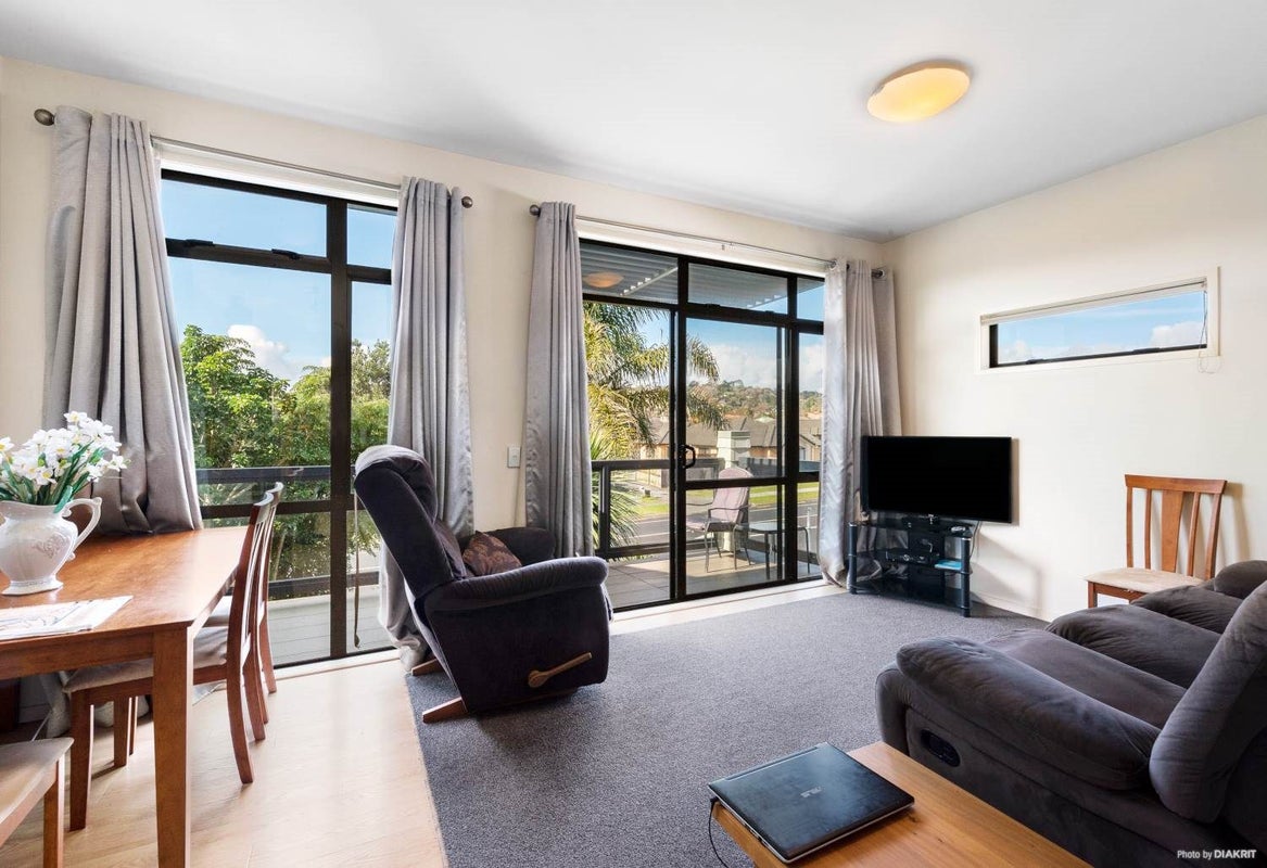 66A/2 Armoy Drive, East Tamaki, Auckland - Carousel 1