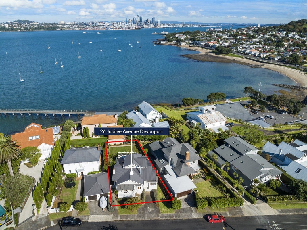26 Jubilee Avenue, Devonport, Auckland - Carousel 2