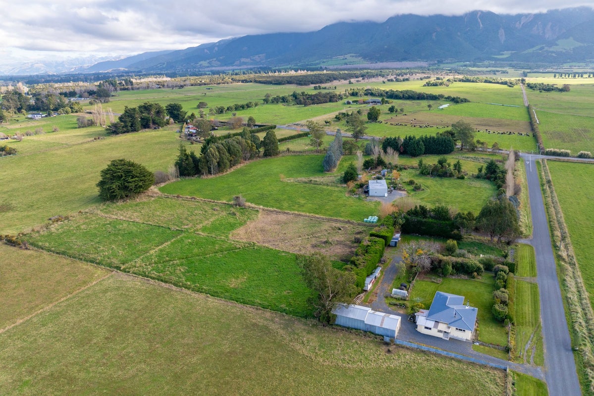 47 Wilderness Road, Kaikoura - Carousel 43