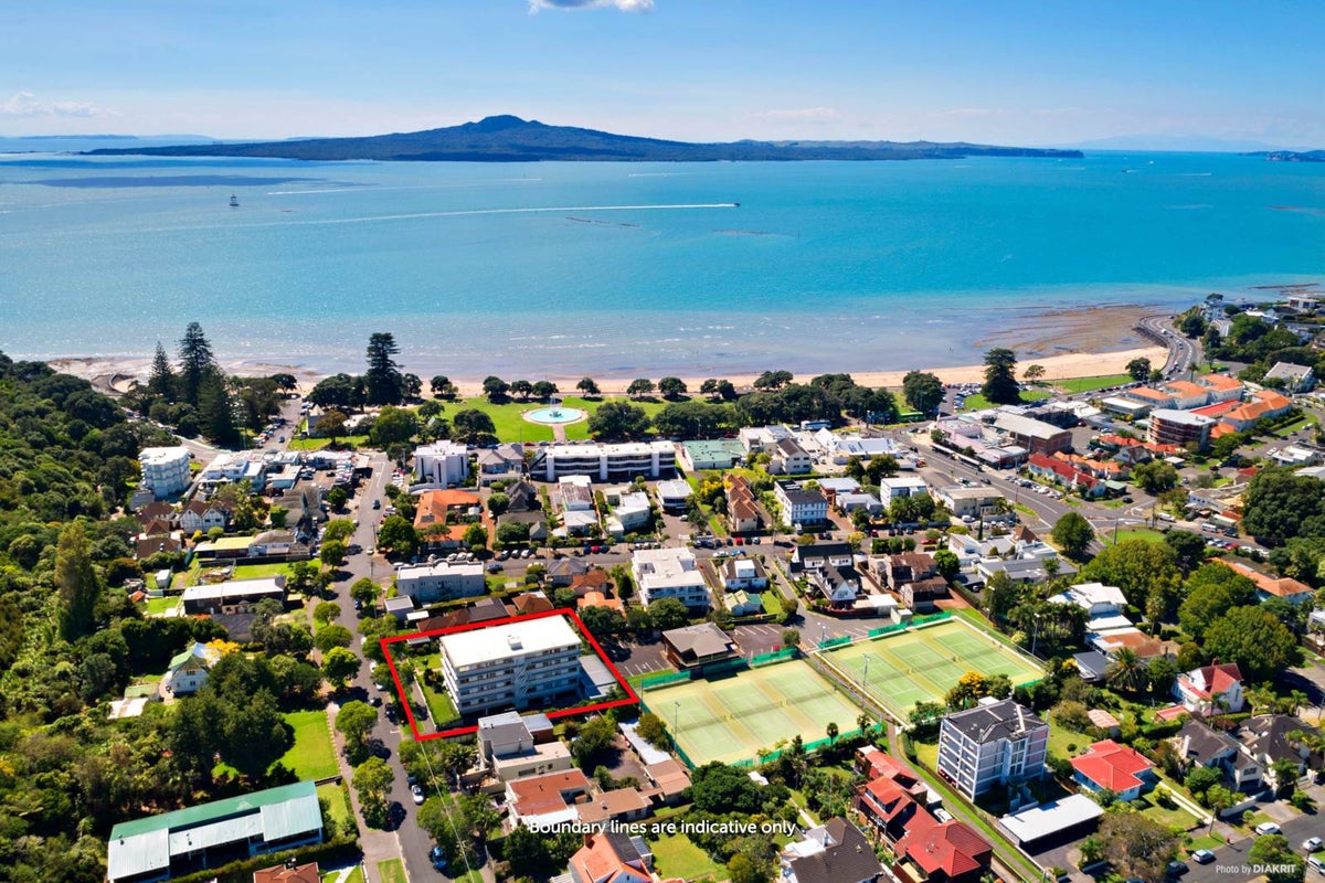 6/16 Atkin Avenue, Mission Bay, Auckland - Carousel 1