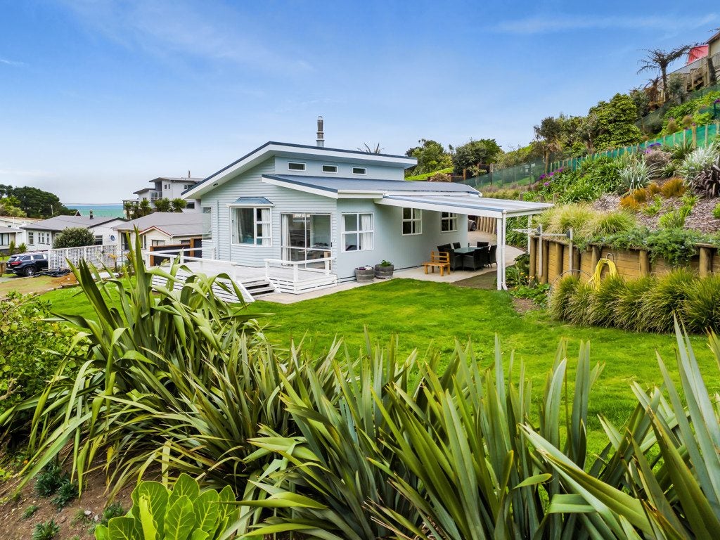 8 Tainui Street, Welbourn, New Plymouth - Carousel 2