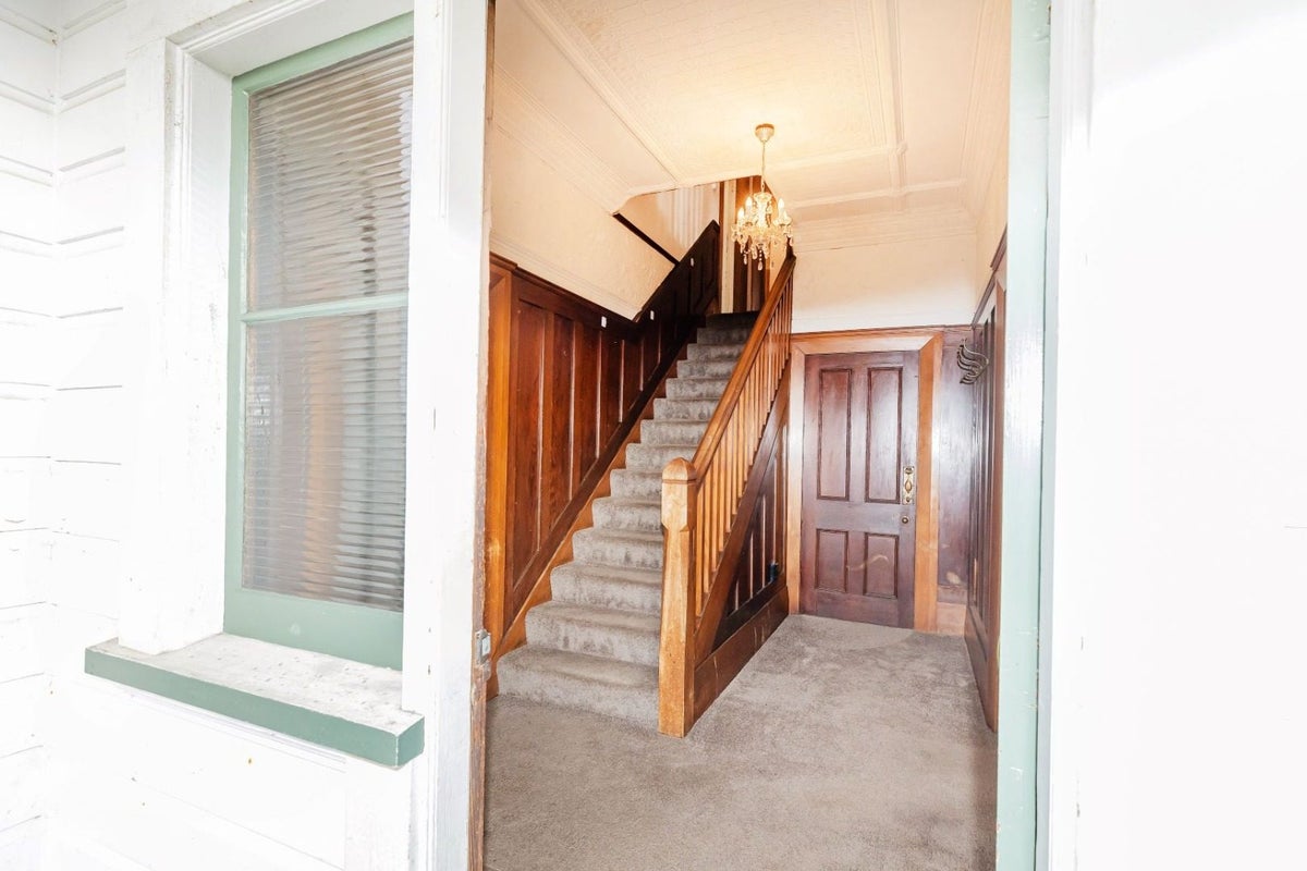 32 Norfolk Street, Saint Clair, Dunedin - Carousel 2