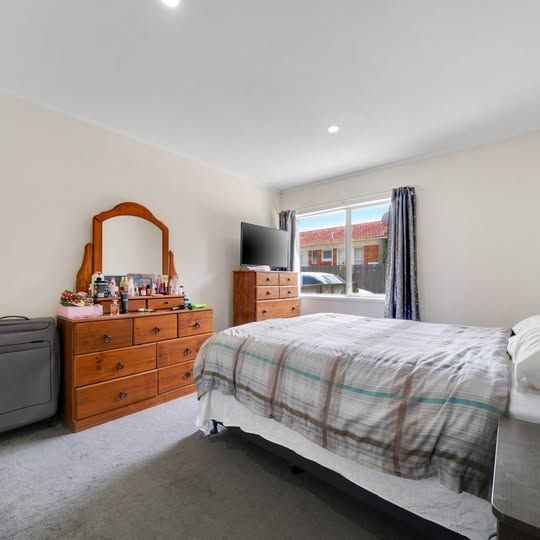 2/6 King Street, Papatoetoe, Auckland - Carousel 10