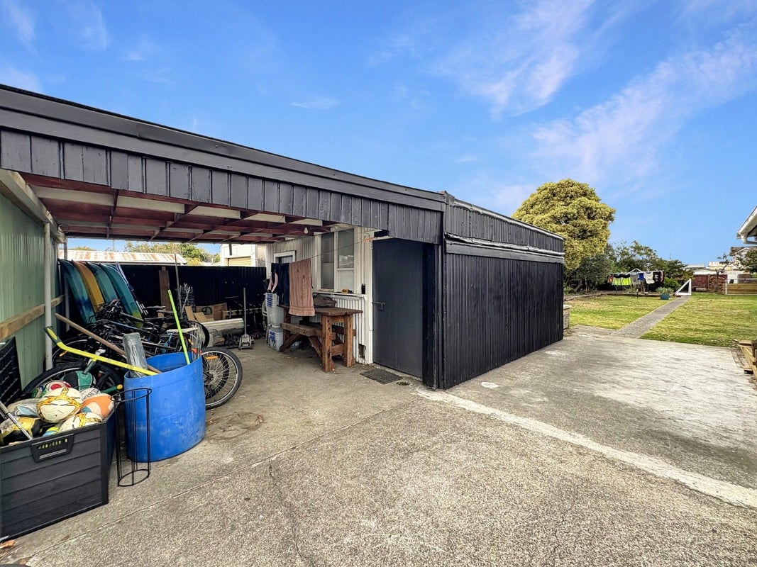 51 Caius Avenue, Gonville, Whanganui - Carousel 37