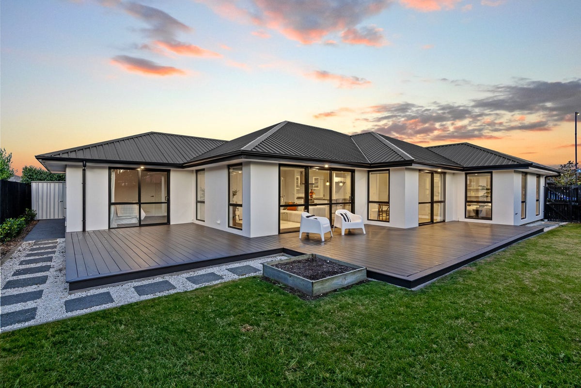 10 Emma Street, Marshland, Christchurch - Carousel 2