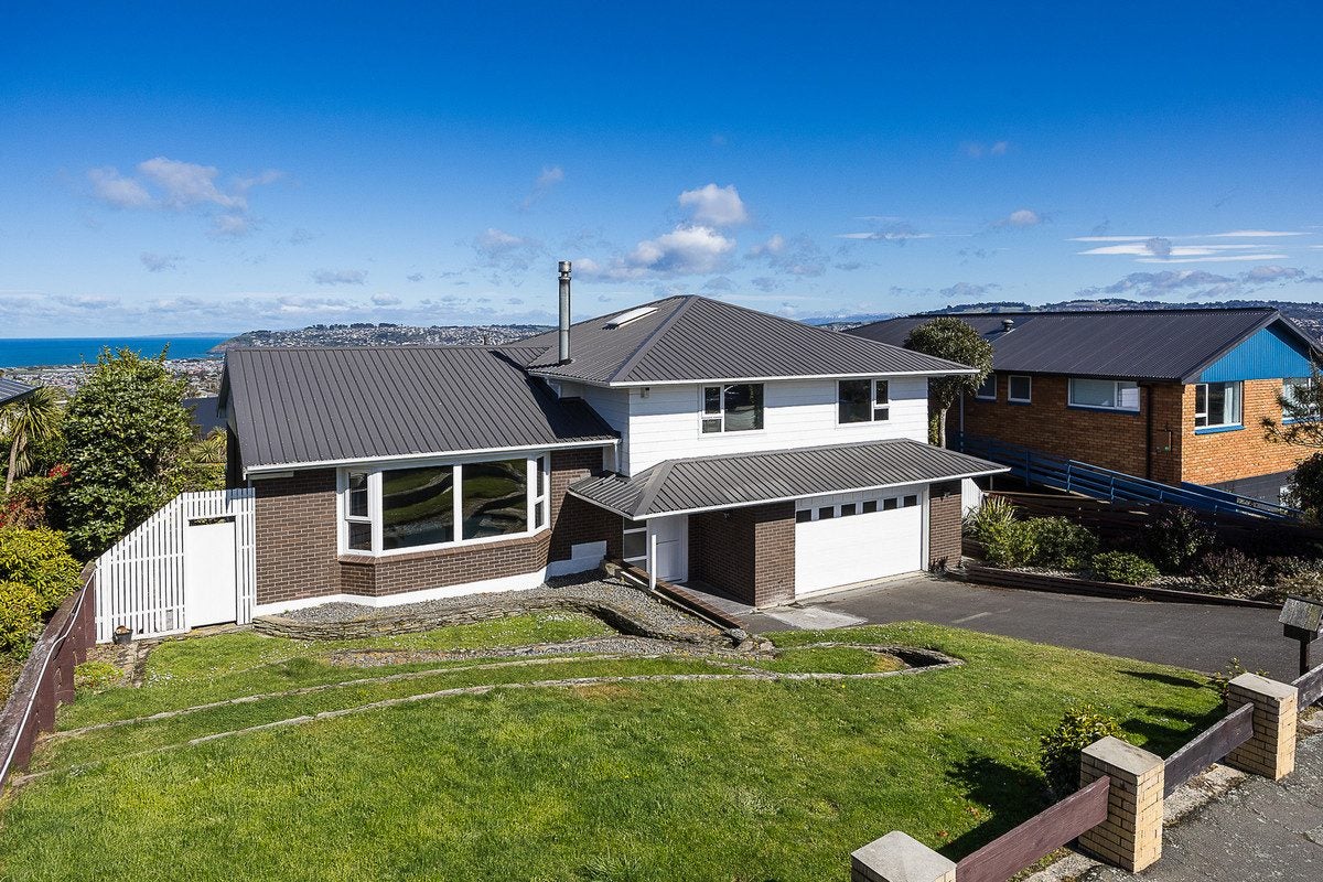 244 Larnach Road, Waverley, Dunedin, Otago - Carousel 1